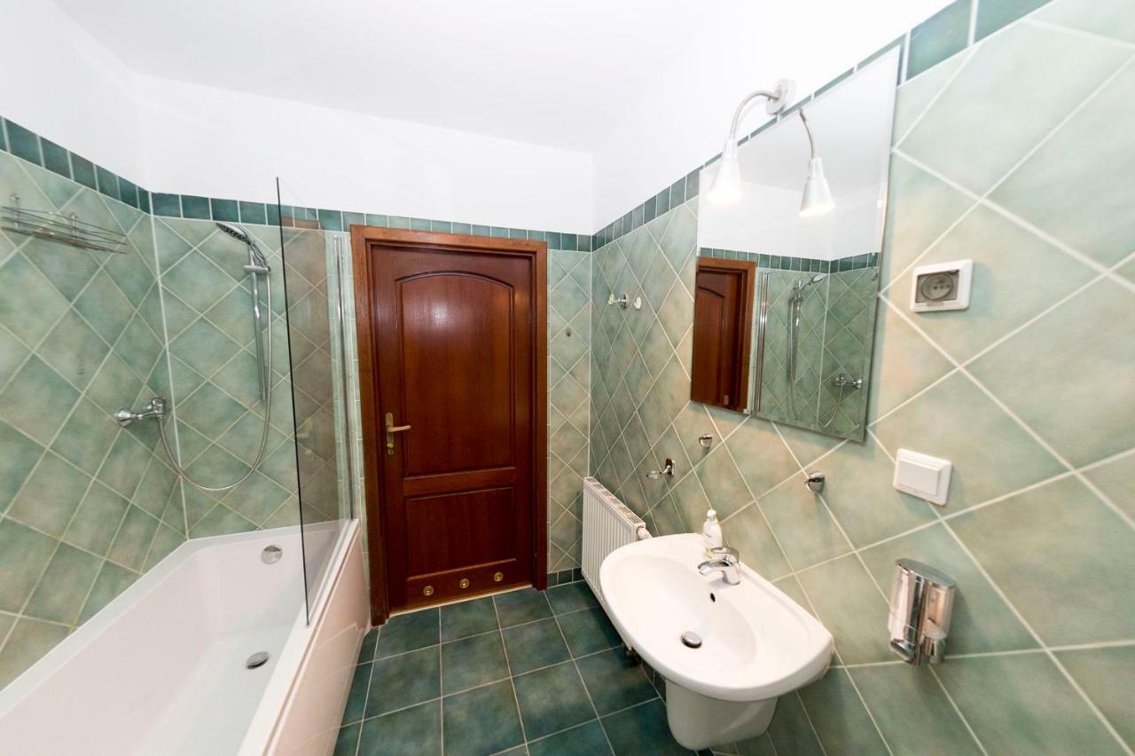 Villa Verona Krakow Ngoại thất bức ảnh